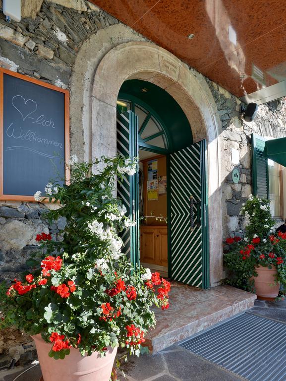 Gasthof Hotel Post Strass im Zillertal Exterior photo